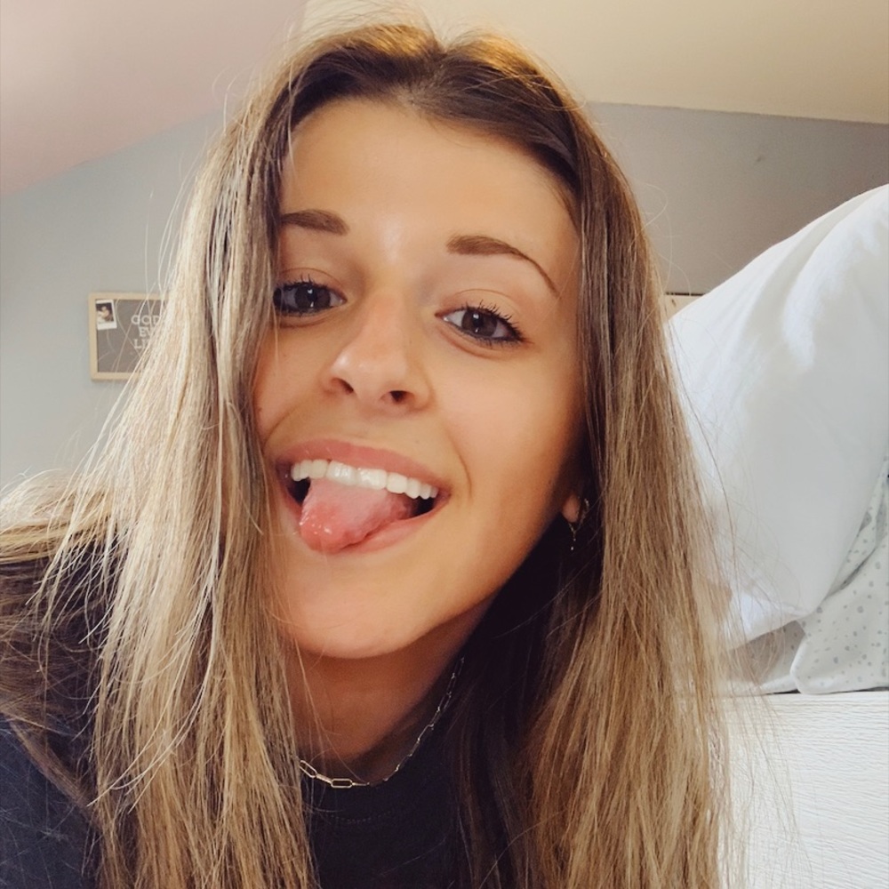 Meet your Posher, Baylee